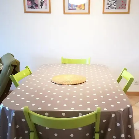 דירה Cozy - 350 From The Sea - And Bright With Balcony - אנטיב